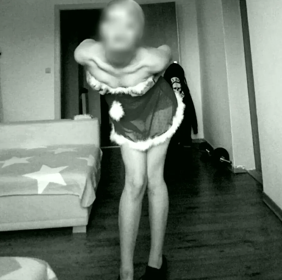 Zeynep, 29